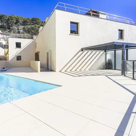 Prestige View By Interhome אזה