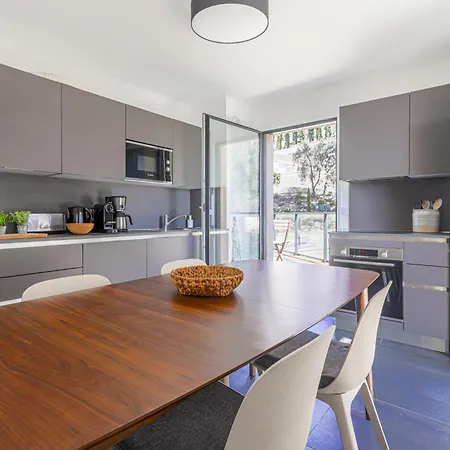 Prestige View By Interhome