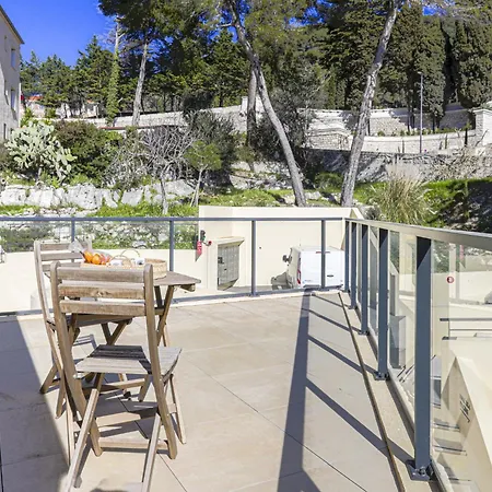 Prestige View By Interhome