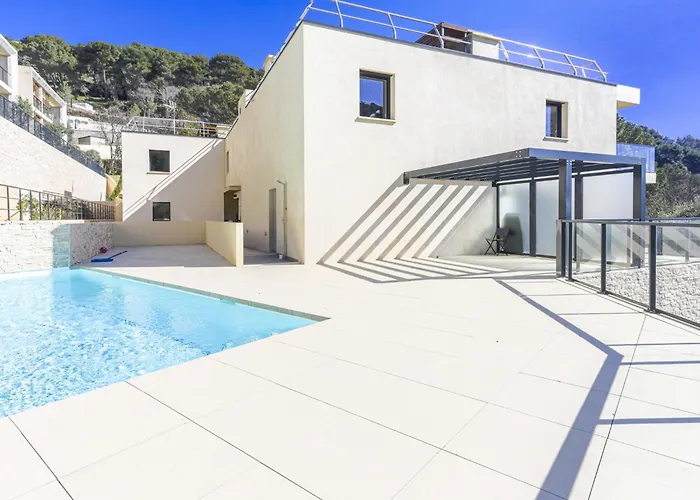 Prestige View By Interhome エズ